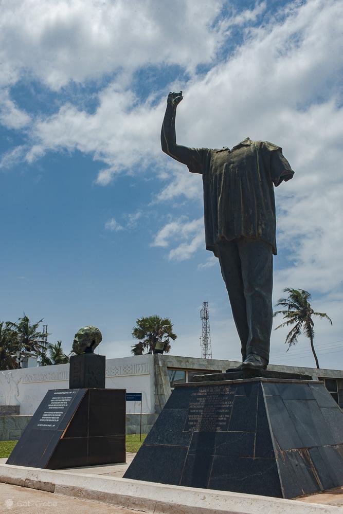 Acra, Gana estátua de Kwame Nkrumah