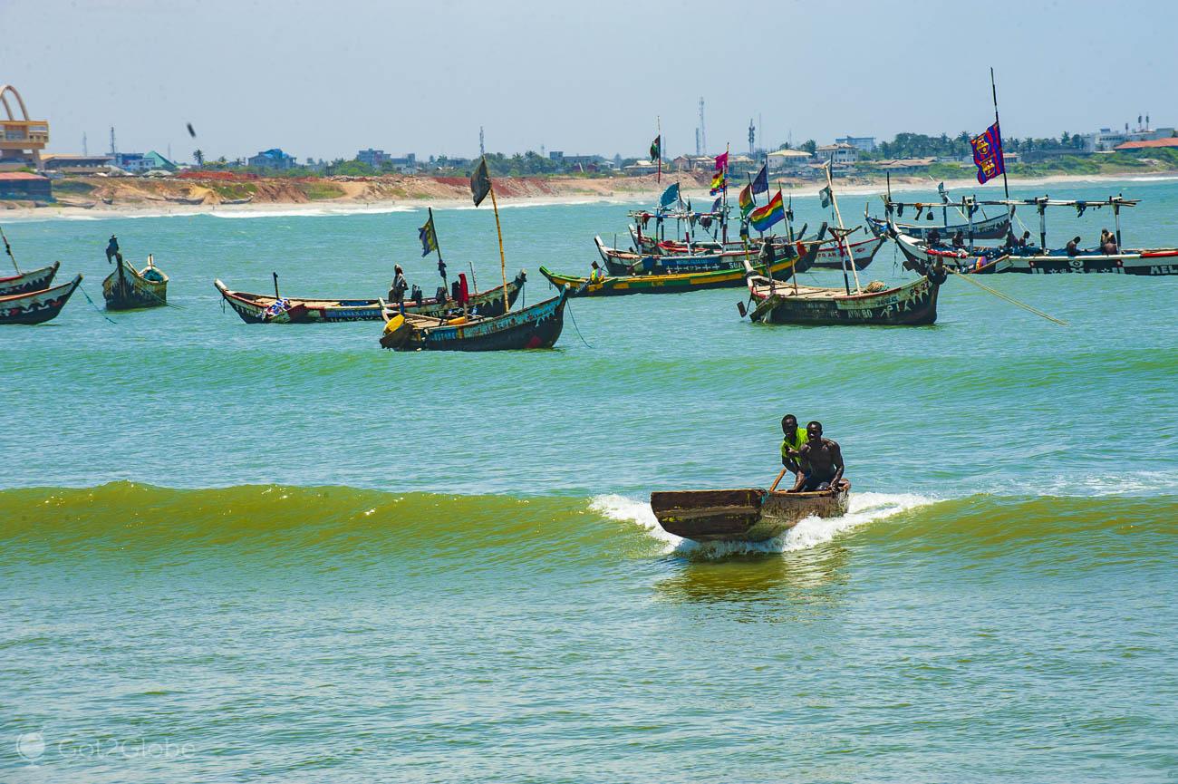 Acra, Gana, Pescadores de Jamestown de regresso