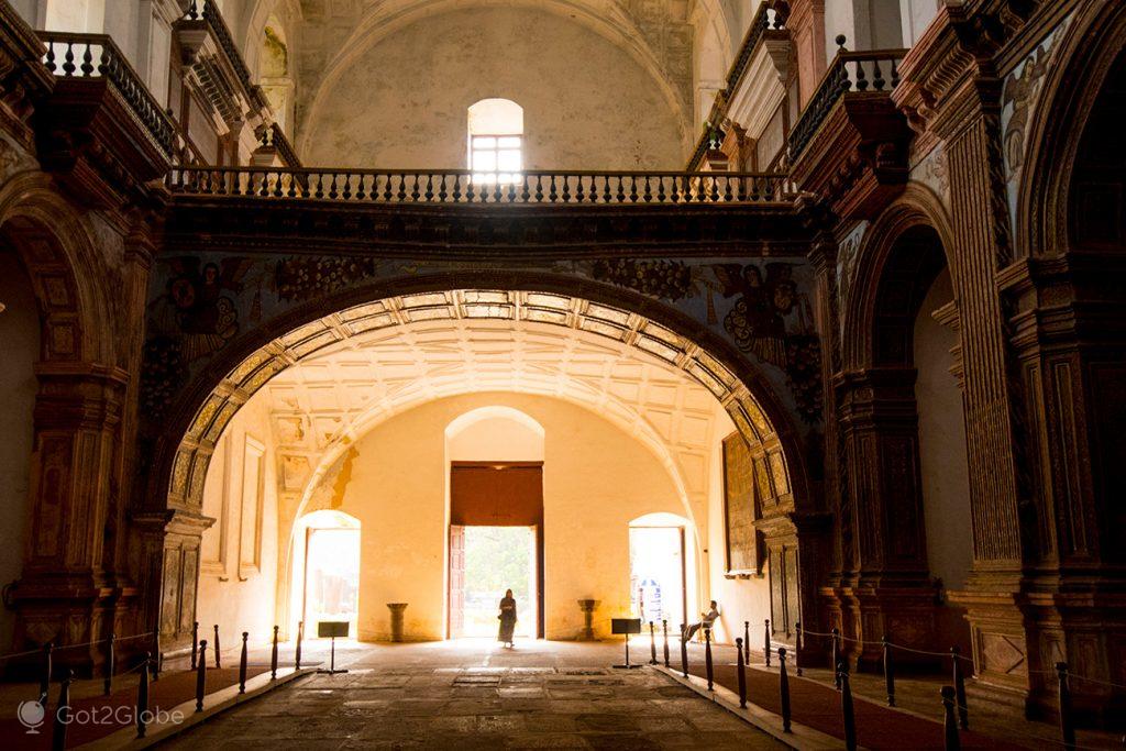 Uma das entradas da Sé Catedral de Goa