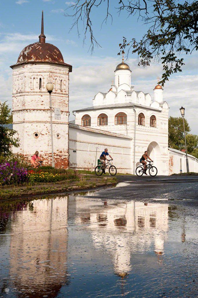 Convento Intercessão, Anel Dourado da Russia Moda Antiga, Mil Anos