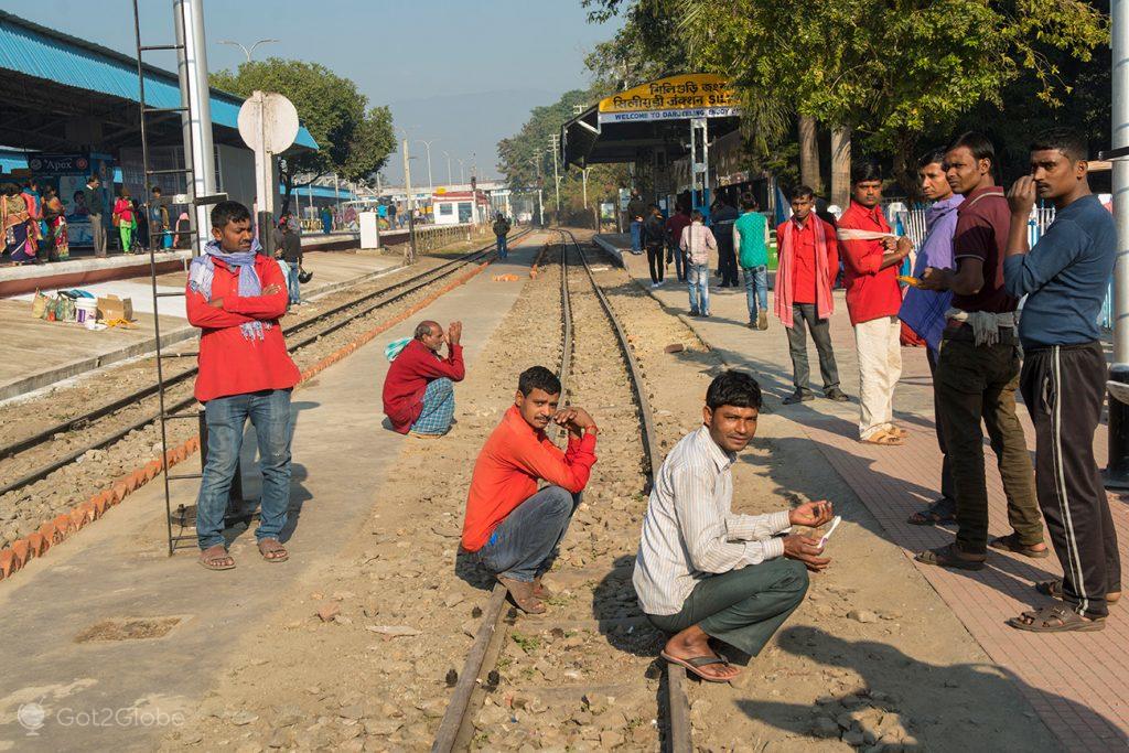 Estação ferroviária de Siliguri, Bengala Ocidental, Índia