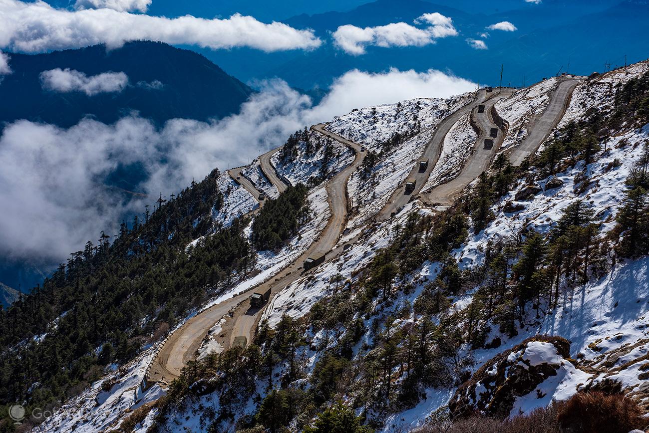 Gateway at Sela Pass stock image. Image of colorful, arunchal - 45330611