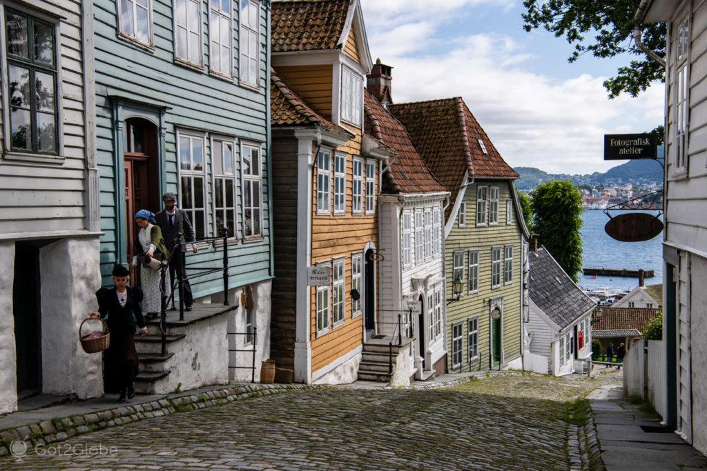 Figurantes de saída, Gamle Bergen, Noruega