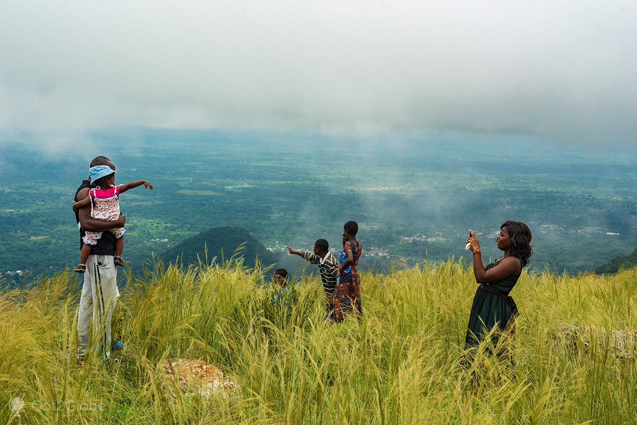 Família, Monte Gemi, Amedzofe, Gana