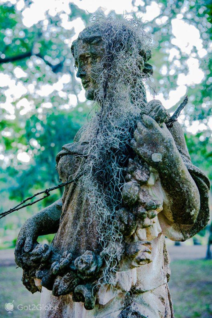 Estátua do cemitério da Grace Church, St-Francisville, Luisiana.